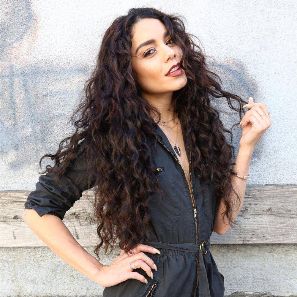 celebrityhaircolorguide.com