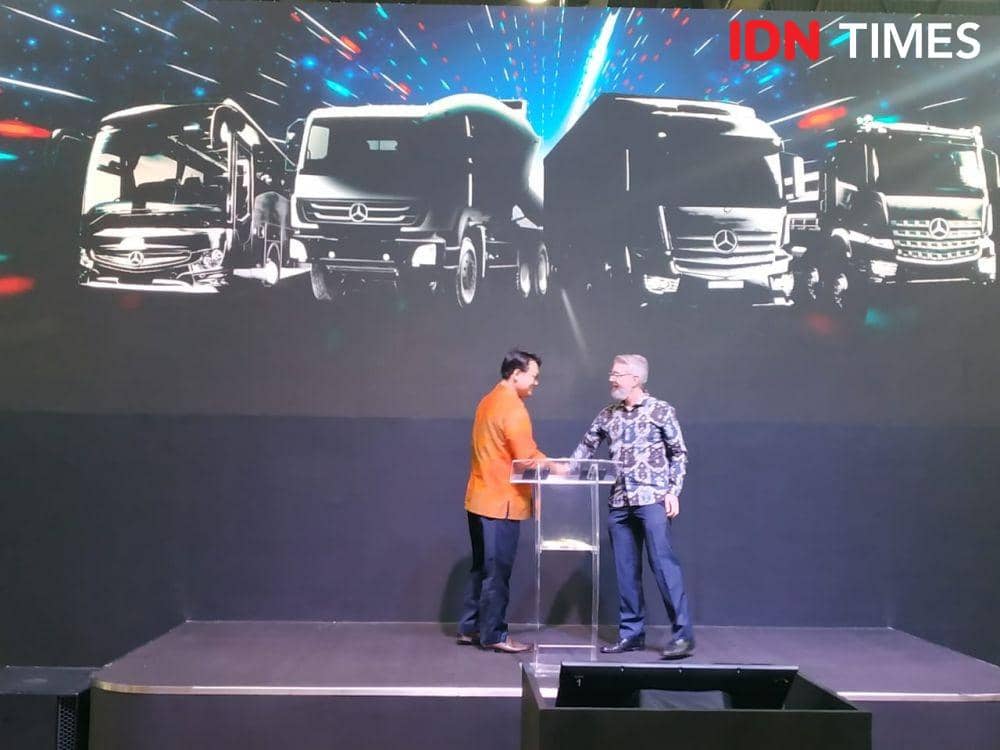 Mercedes Benz (IDN times/Dwi Agustiar)