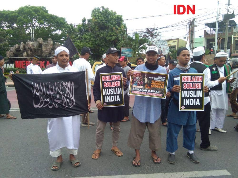 Aksi damai massa kecam atas pembantaian muslim di India (IDN Times/ Bambang Suhandoko)