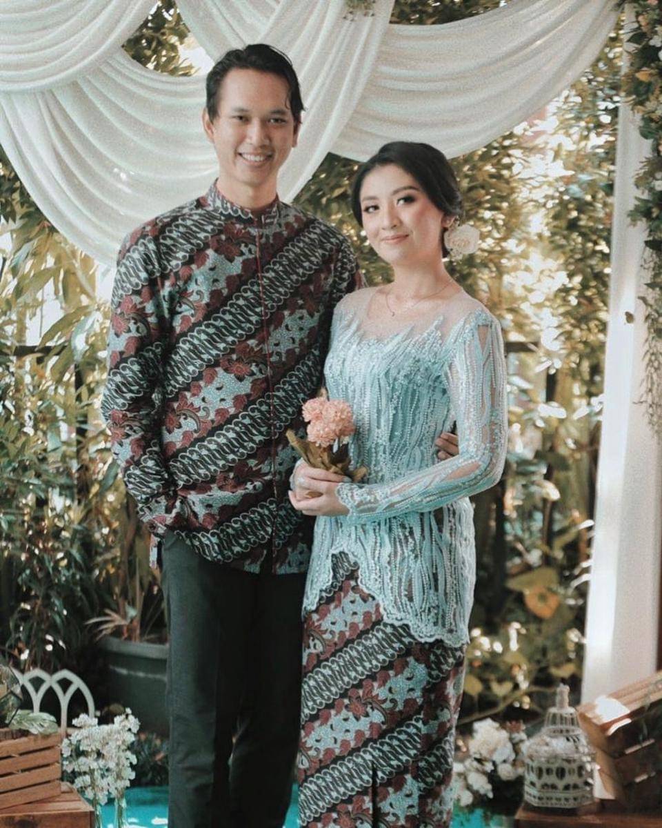 instagram.com/fenirose
