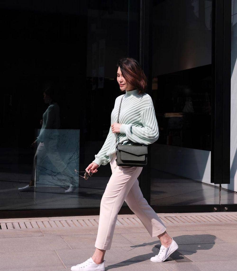 instagram.com/rachelrach.travels