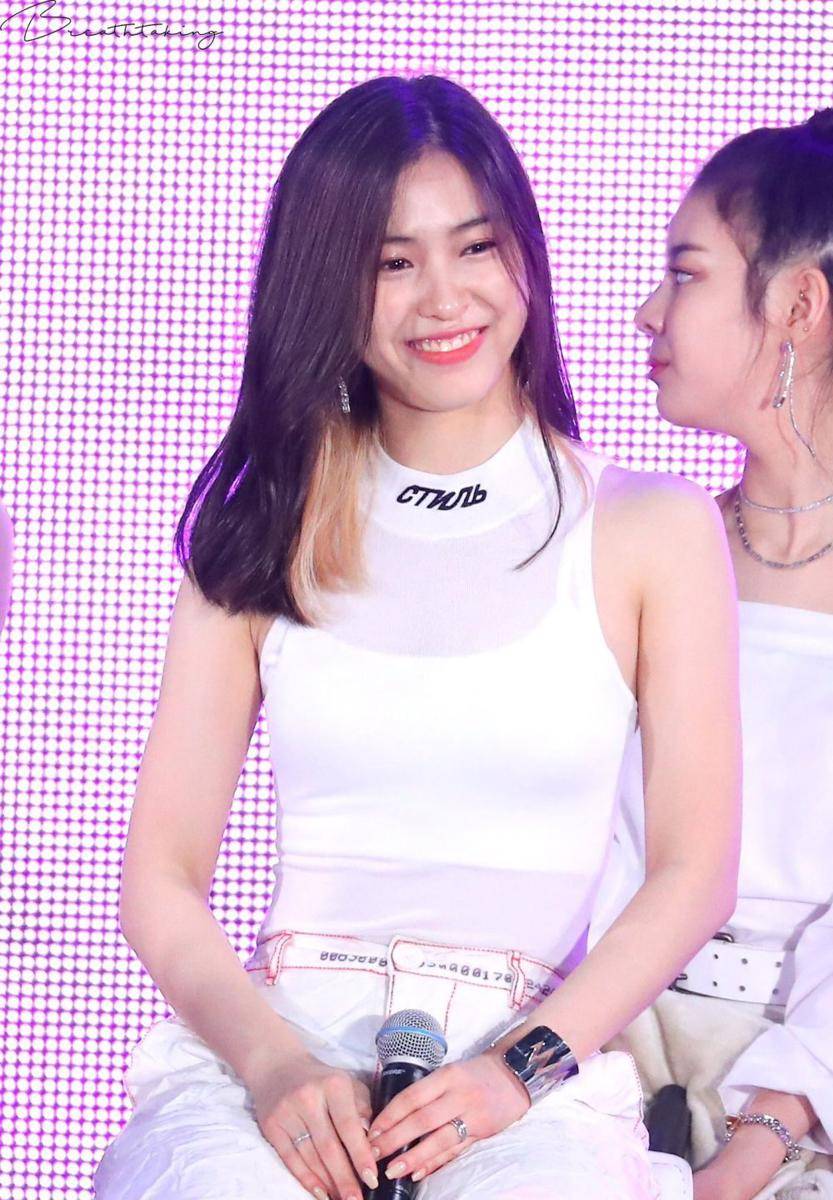 Twitter.com/ITZY_RYJN