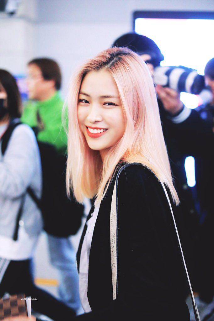 Twitter.com/ITZY_RYJN