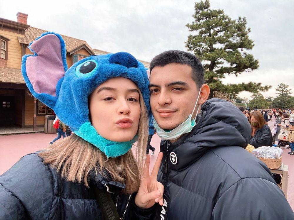 10 Potret Seru Liburan Natasha Ryder dan Ciccio Manassero di Jepang