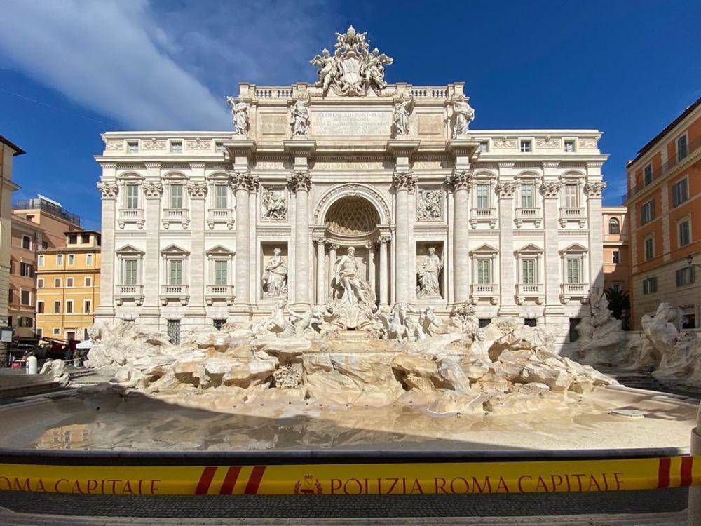 instagram.com/thecatholictraveler/