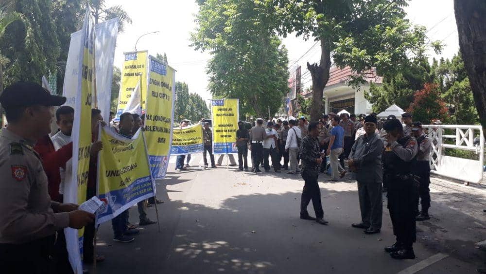 Demo buruh di Jombang. IDN Times/istimewa