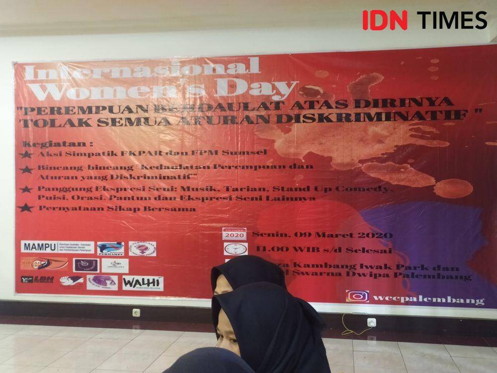 Kegiatan peringatan hari perempuan bersama WCC Palembang (IDN Times/Feny Maulia Agustin)