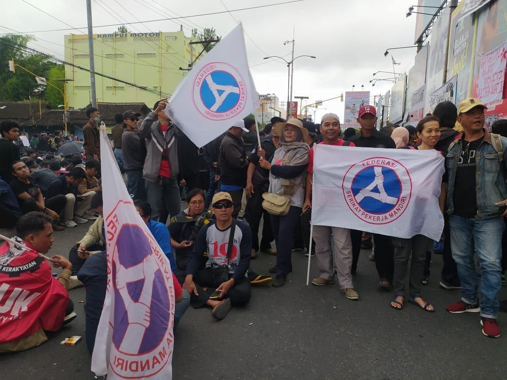 Buruh DIY-Jateng: Omnibuslaw Sangat Merugikan Pekerja