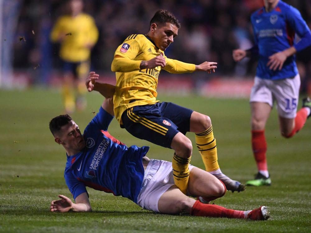Patah Kaki, Lucas Torreira Terancam Absen Hingga Akhir Musim