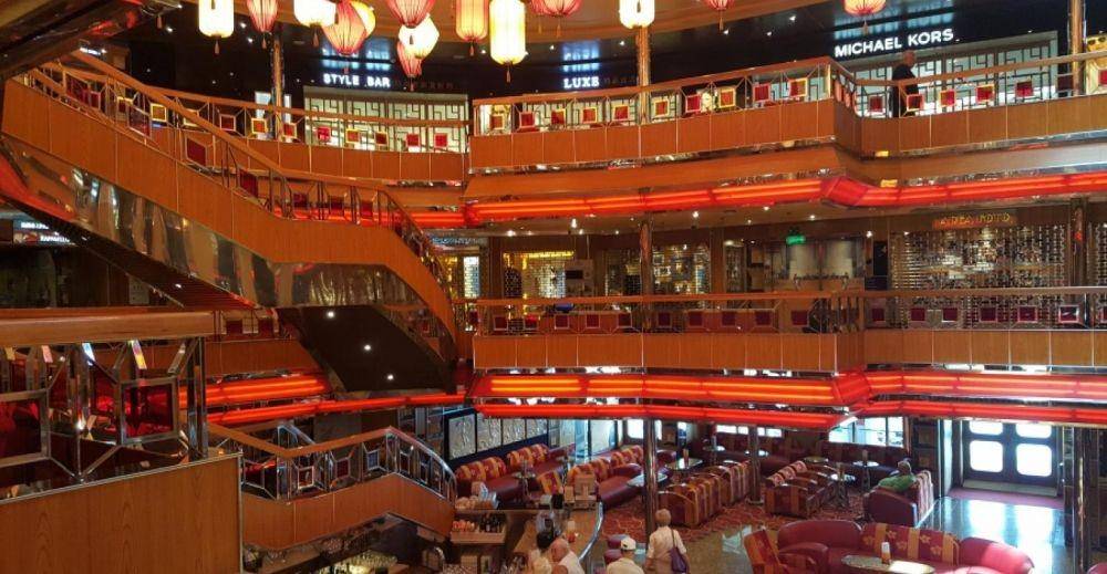 www.seatrade-cruise.com