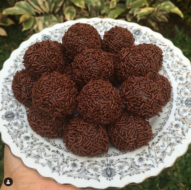 Resep Bola-bola Cokelat Mudah, Bisa Manfaatkan Biskuit Sisa Lho!