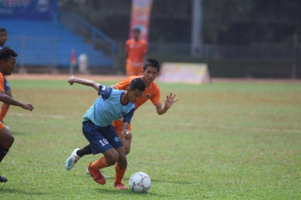 Berawal Dari Sepatu Rp13 Ribu Wonderkid Asal Kudus Diboyong ke Inggris