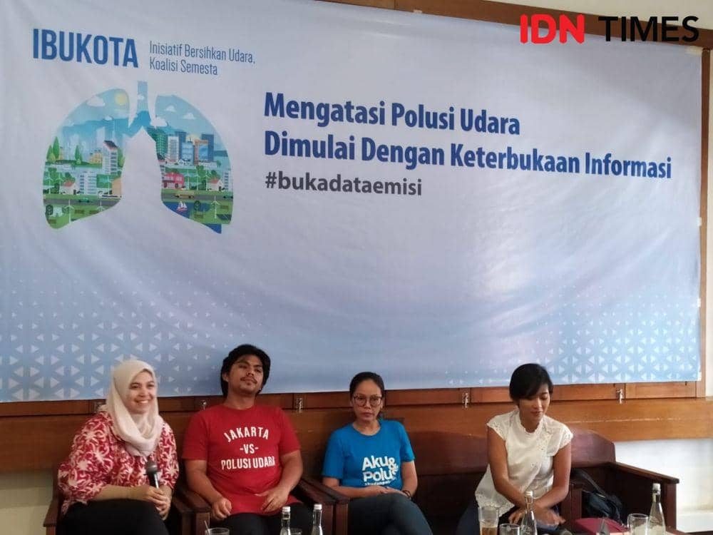 Diskusi Buka Data Emisi oleh WALHI, ICEL, Greenpeace (IDN Times/Aldzah Aditya)