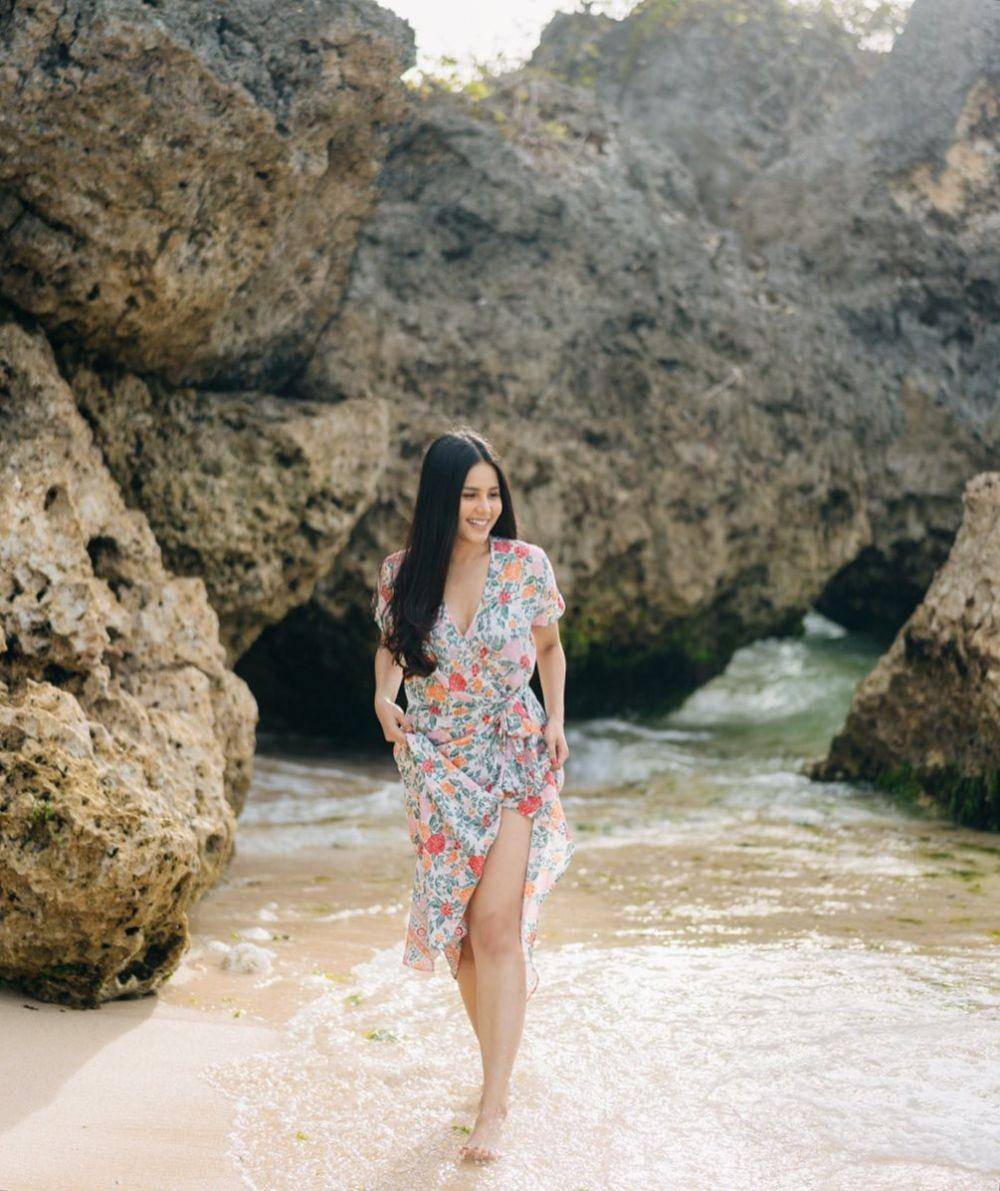 Instagram.com/yunitasiregar
