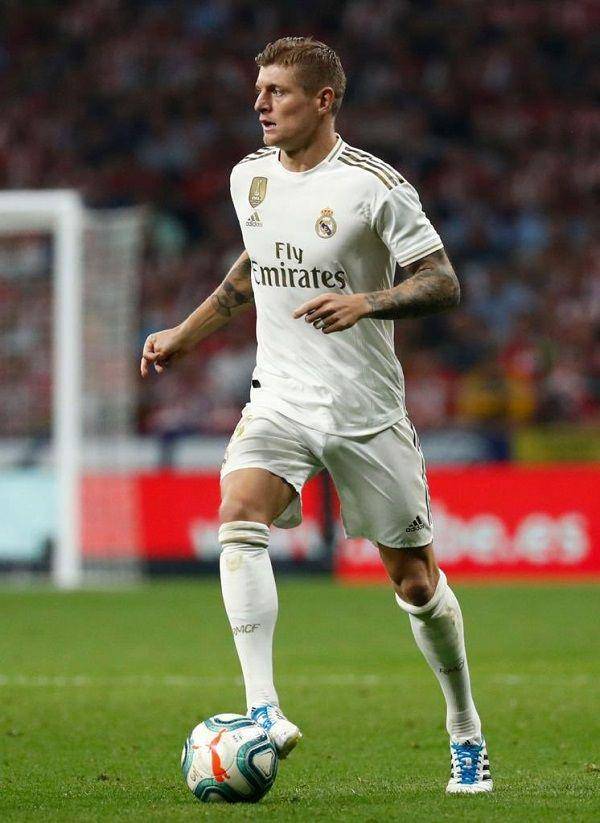 twitter.com/ToniKroos