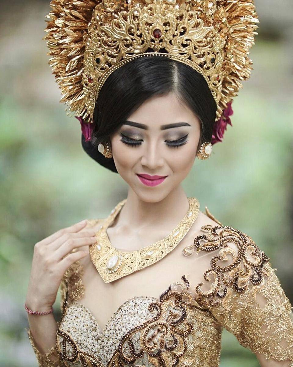 instagram.com/ayusarasw