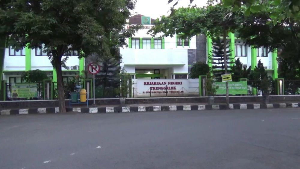 Dua Pejabat Pengadilan Negeri Trenggalek Tersandung Korupsi
