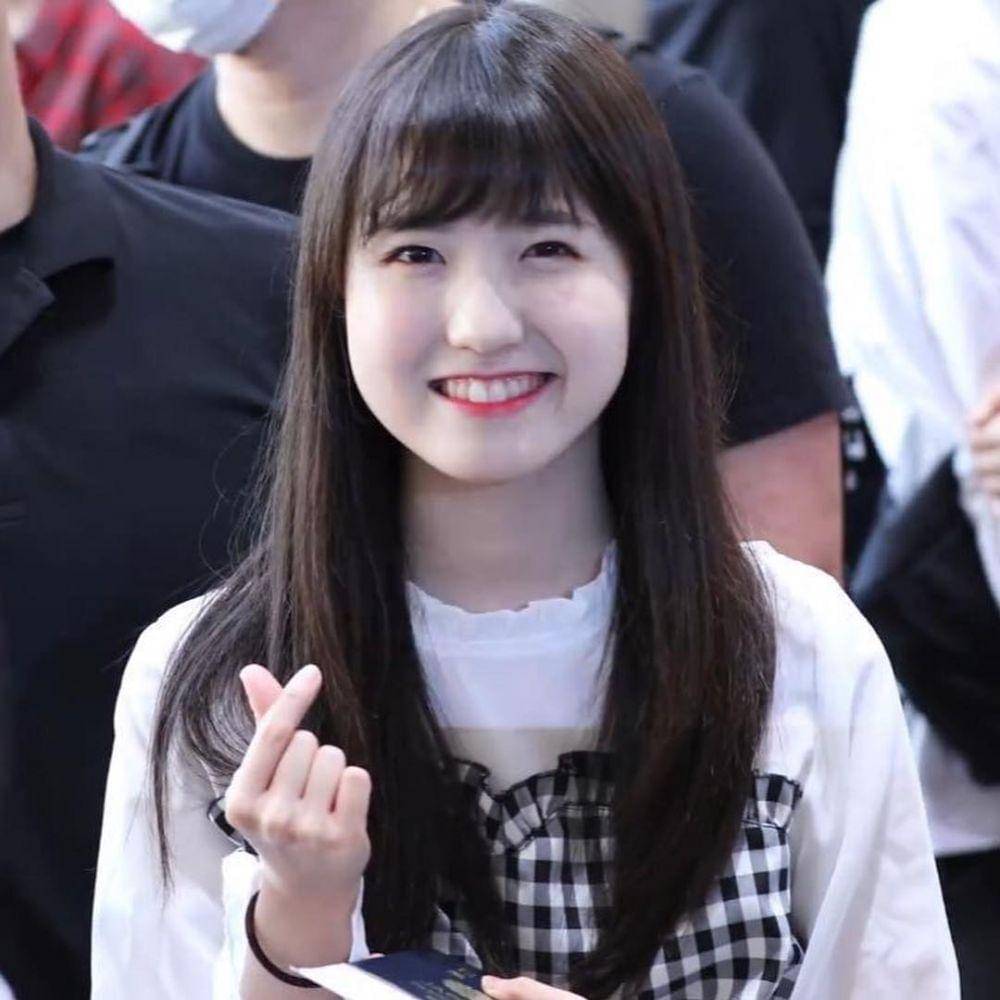 instagram.com/hondahitomi.izone