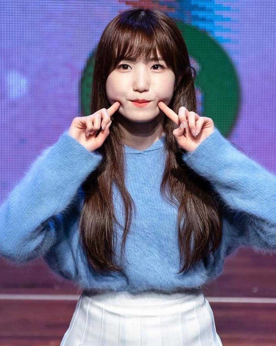 instagram.com/hondahitomi.izone