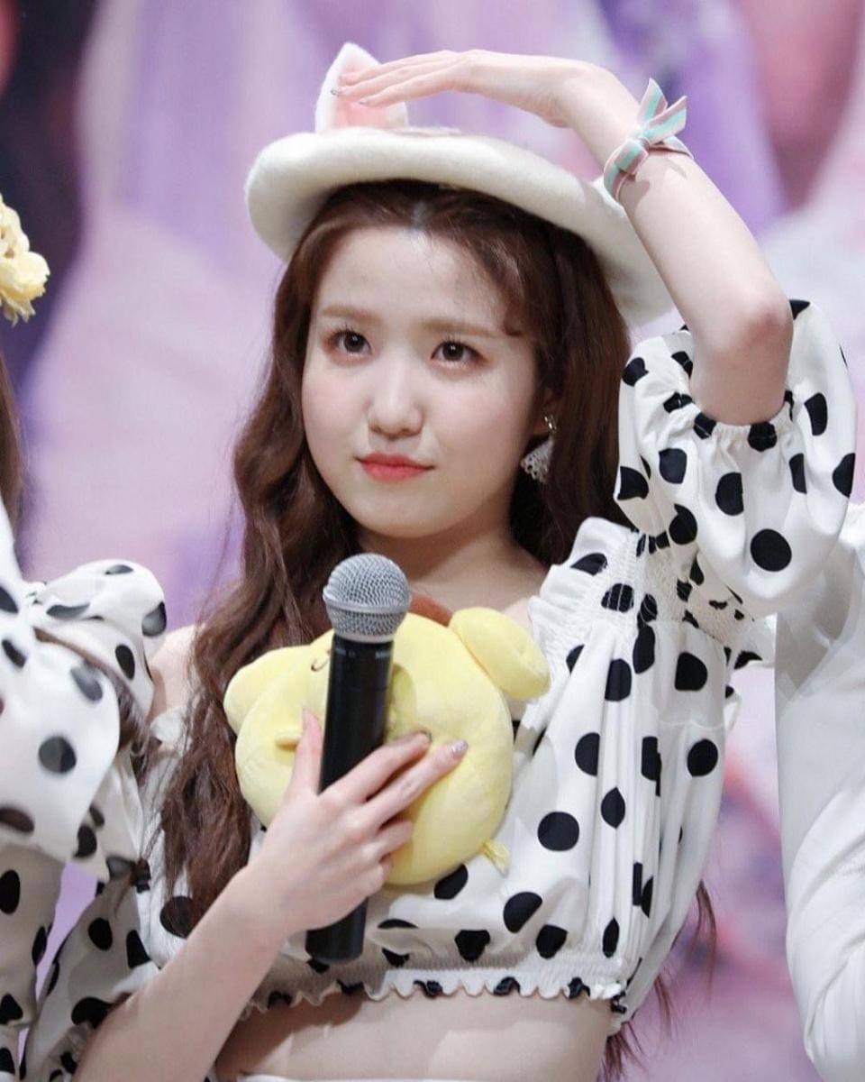 instagram.com/hondahitomi.izone