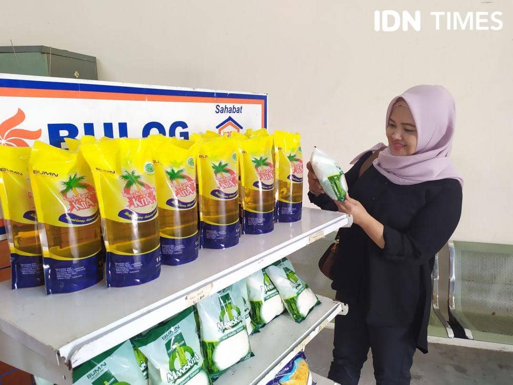 Stok gula di Bulog Sumsel. IDN Times/Feny Maulia Agustin