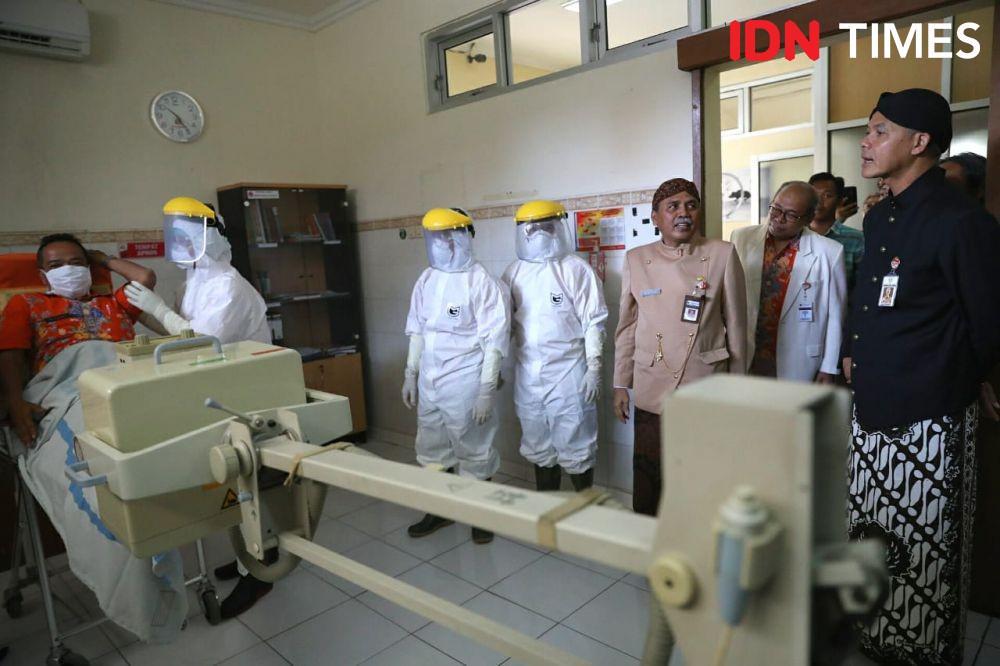 Alat Pelindung Diri Tenaga Kesehatan Sardjito Aman hingga Satu Bulan