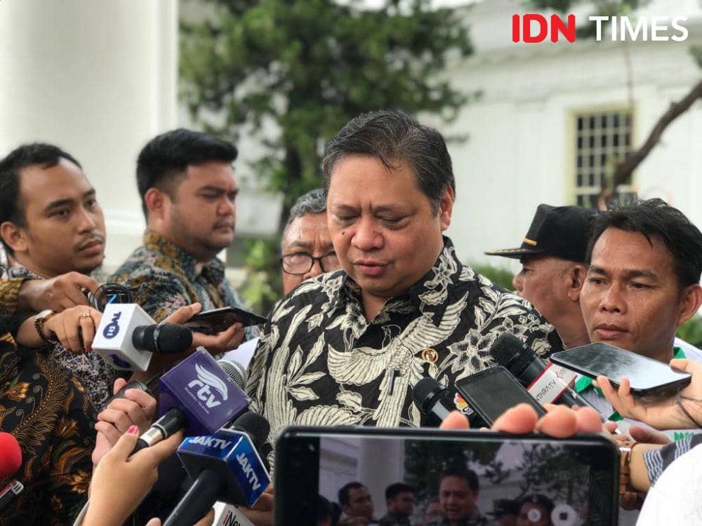 Menko Perekonomian Airlangga Hartarto di Kompleks Istana Negara, Jakarta Pusat, Kamis 12 Maret 2020 (IDN Times/Teatrika Handiko Putri)