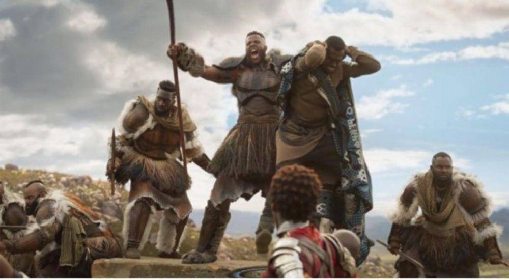 Fakta M'Baku Marvel - Menggunakan bahasa yang berbeda dari masyarakat Wakanda lainnya