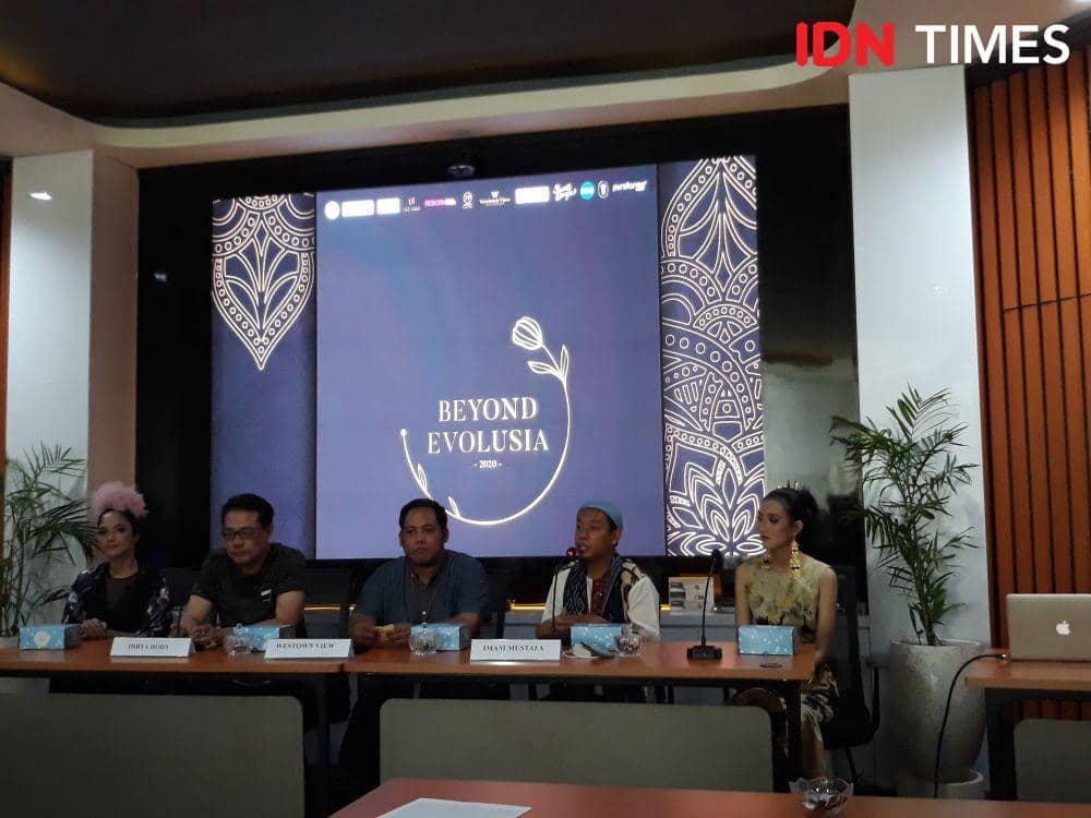 Fashion Show Beyond Evolusia, Westown Gallery Surabaya. 12 Maret 2020. IDN Times/Fajar Laksmita