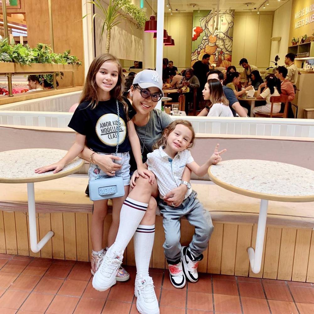 Instagram.com/chloelynchofficial