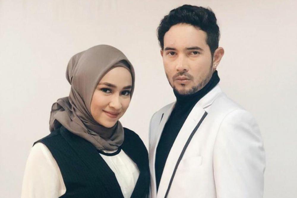 Main Sinetron Bareng, Ini 10 Potret Mesra Donny Michael dan Aryani