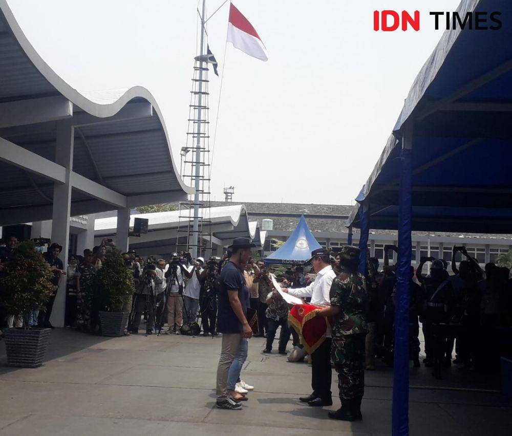 Penyerahan sertifikat sehat oleh Kemenkes (IDN Times/Muhammad Imam Birawa)