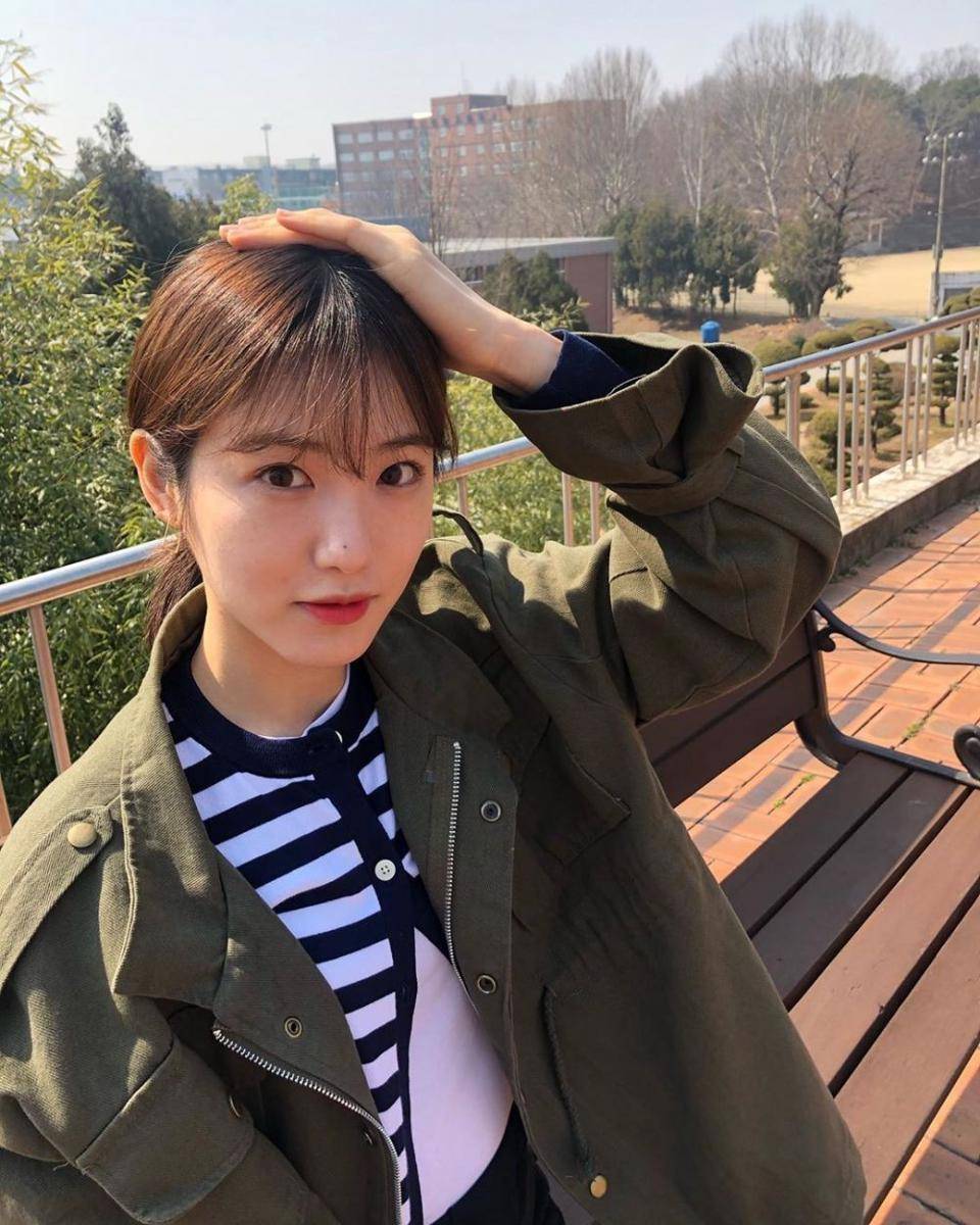 instagram.com/__shinyeeun