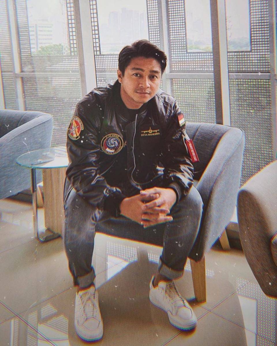 instagram.com/devamahenra