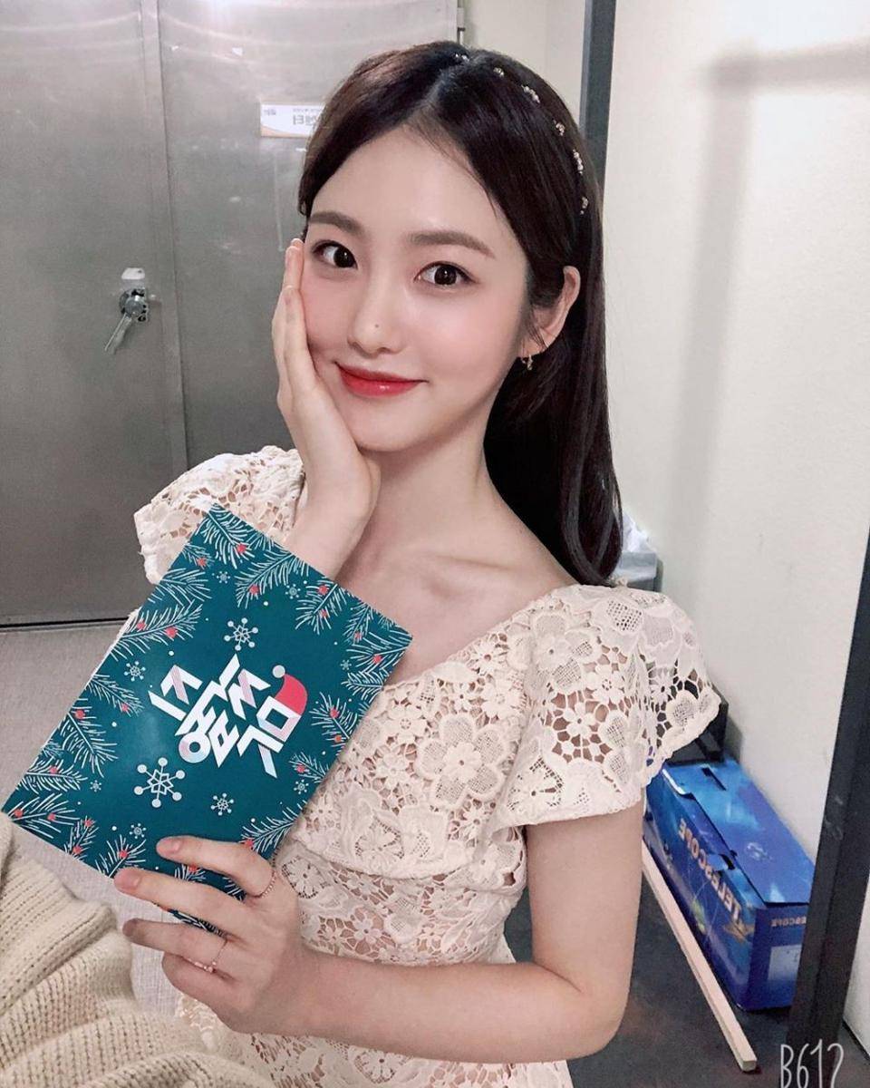 instagram.com/__shinyeeun