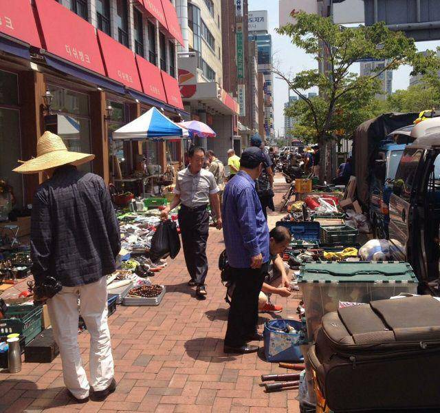 instagram.com/cheezepopupmarket