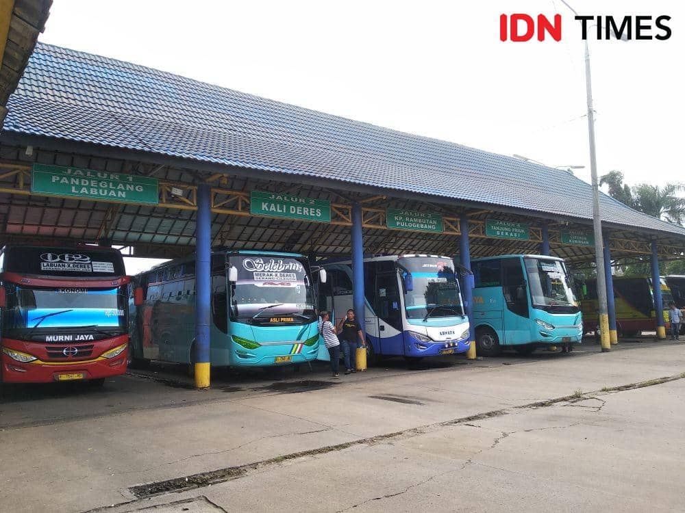 Ilustrasi terminal bus. IDN Times/Khaerul Anwar