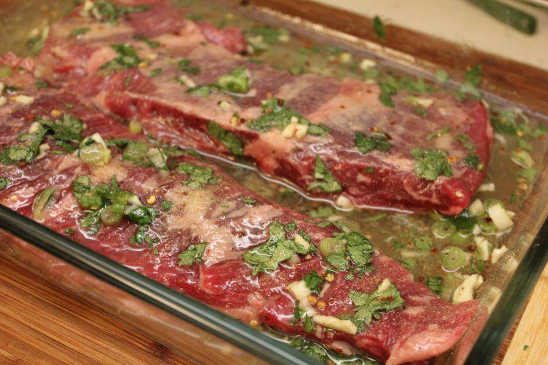 5 Tips Marinasi Daging Sapi Agar Bumbu Meresap Sempurna & Daging Empuk