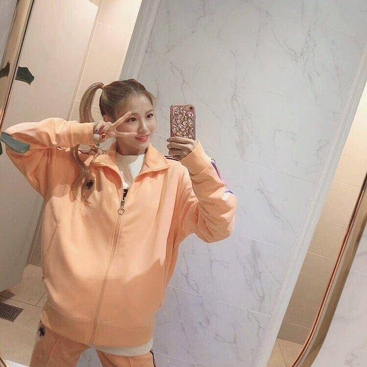 Instagram.com/cherrybullet