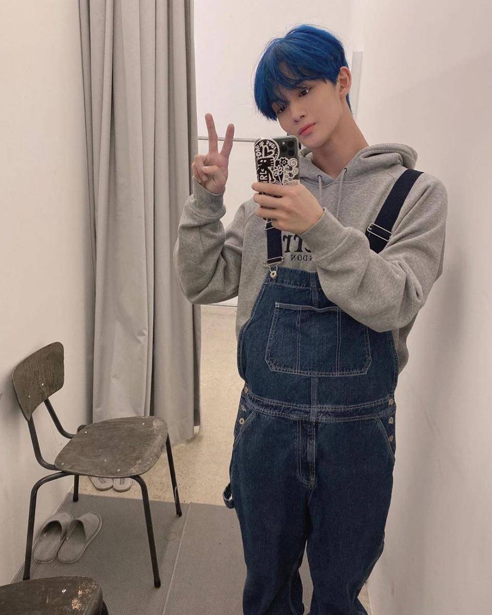 Instagram.com/cix.official