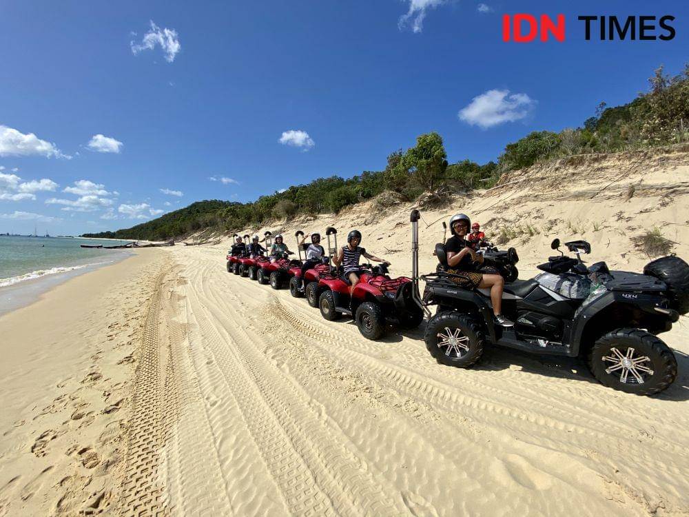 ATV quad bike tour di Tangalooma Island Resort, Queensland (IDN Times/Ernia Karina)