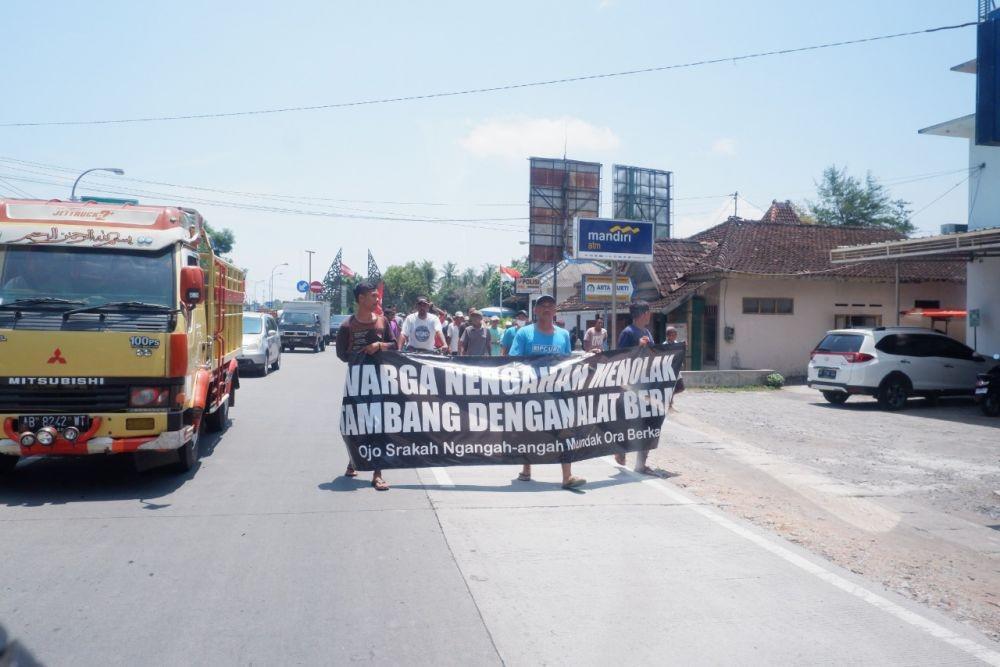 Ratusan Warga Srandakan Tolak Penambangan Pasir di Sungai Progo