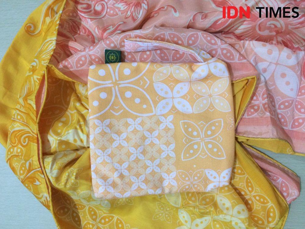 Unik! Scarf Hijab ala Katonvie X Itang Yunasz Bisa Dipakai Bolak-balik