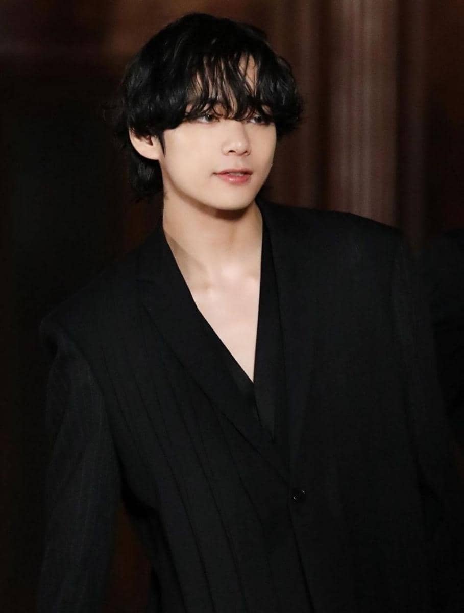 Instagram.com/bts_v