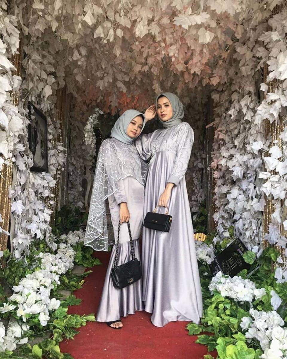 instagram.com/shellyarini