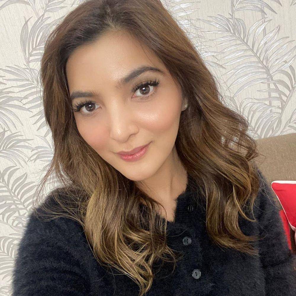 instagram.com/ashanty_ash