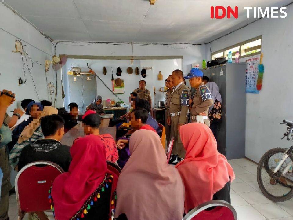 Sebanyak 22 pelajar diamankan Satpol PP Jombang. IDN Times/zainul arifin