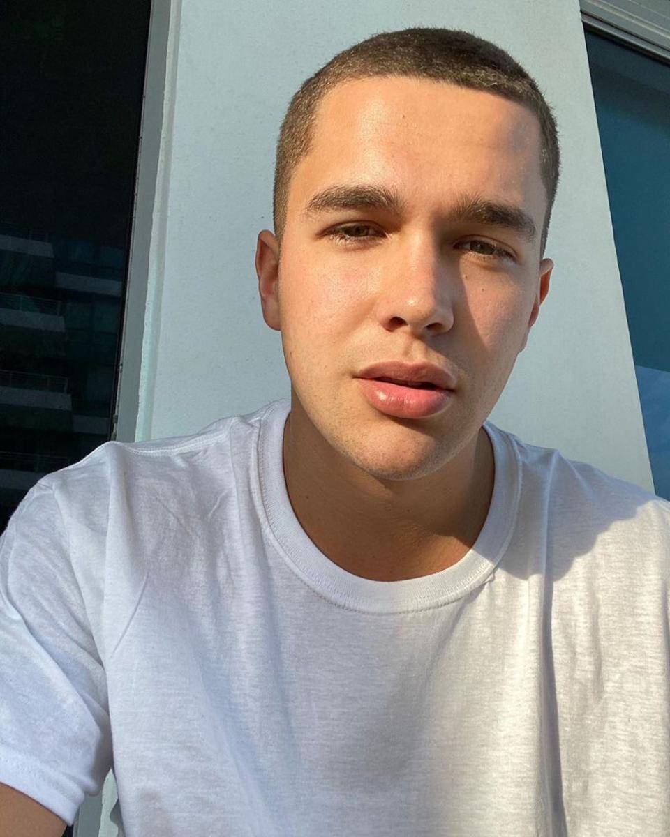 instagram.com/austinmahone