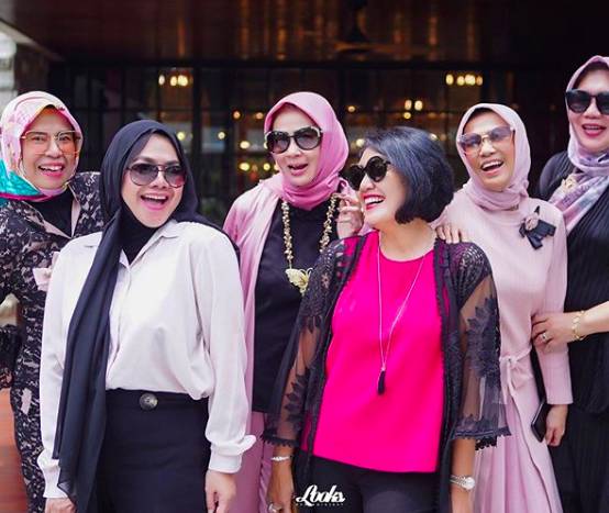instagram.com/queen_saritaabdulmukti