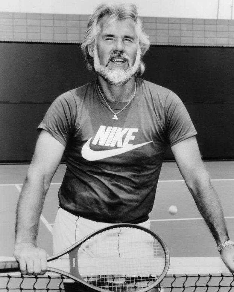 Instagram.com/_kennyrogers